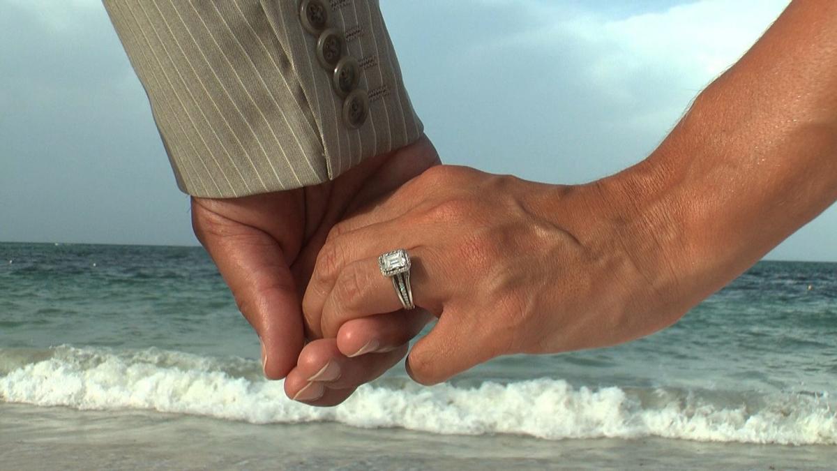 hand hold