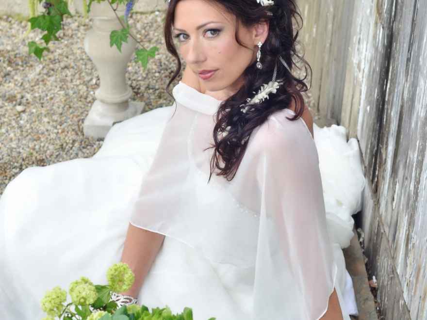 ponytail bridal hair
