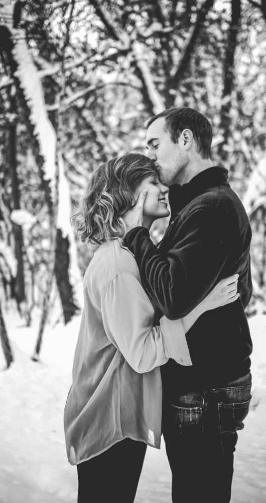forehead kiss
