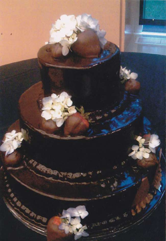 Chocolate Cake with Strawberries