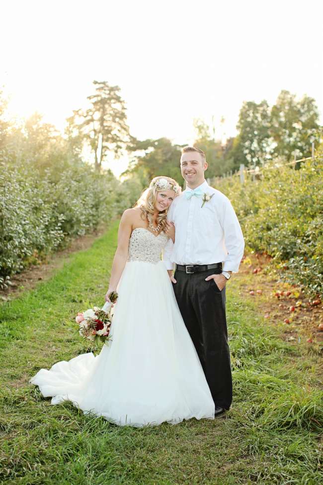Bride & Groom at Robinette's Apple Haus & Winery