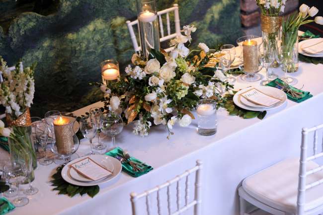 White, Gold & Green Tablescape