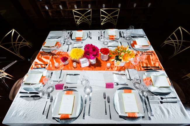 Bright, Modern Tablescape