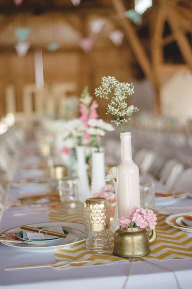 Gold, Blush & White Tablescape
