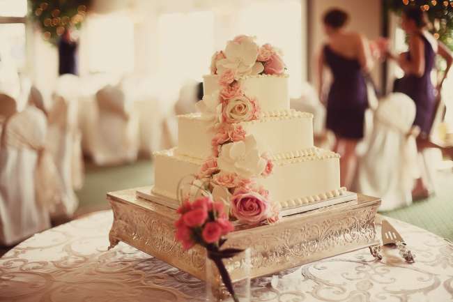 Pretty in Pink Wedding Cake