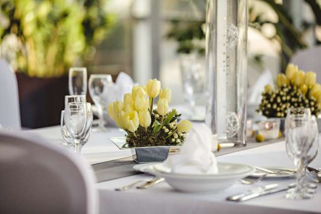 Modern Tulip Centerpiece