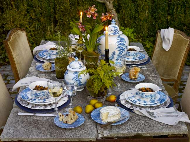 Country-inspired tablescape