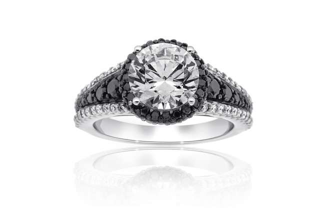 Round-Cut Engagement Ring With Black Diamonds