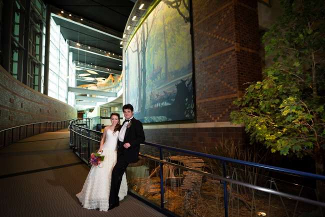 Unique museum background for wedding photos